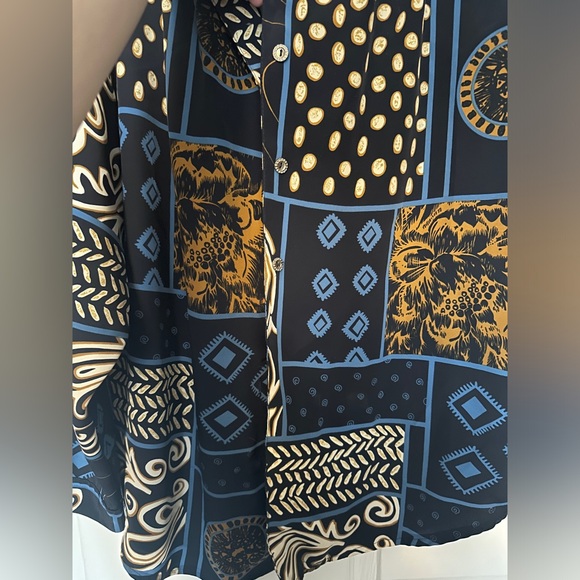 Patterned button up shirt - 100% polyester - Picture 5 of 8